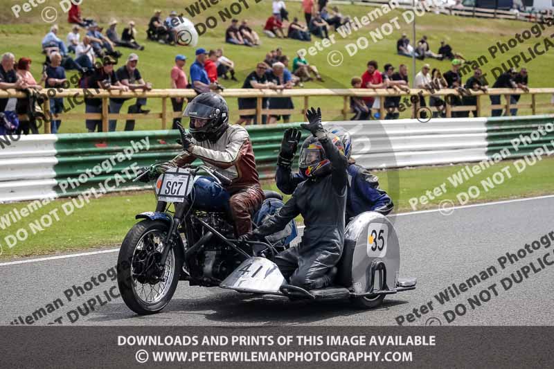 Vintage motorcycle club;eventdigitalimages;mallory park;mallory park trackday photographs;no limits trackdays;peter wileman photography;trackday digital images;trackday photos;vmcc festival 1000 bikes photographs